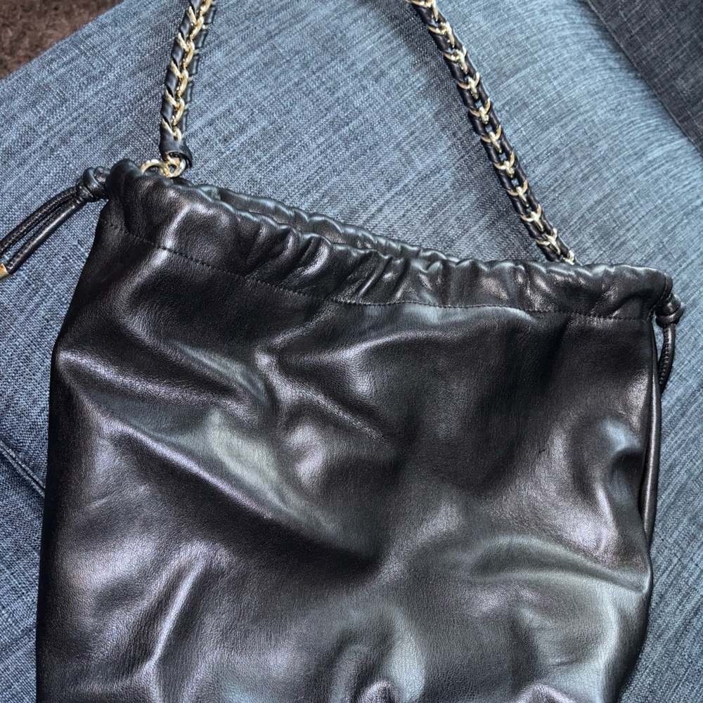 H&M Black Leather Shoulder Bag with Chain Strap